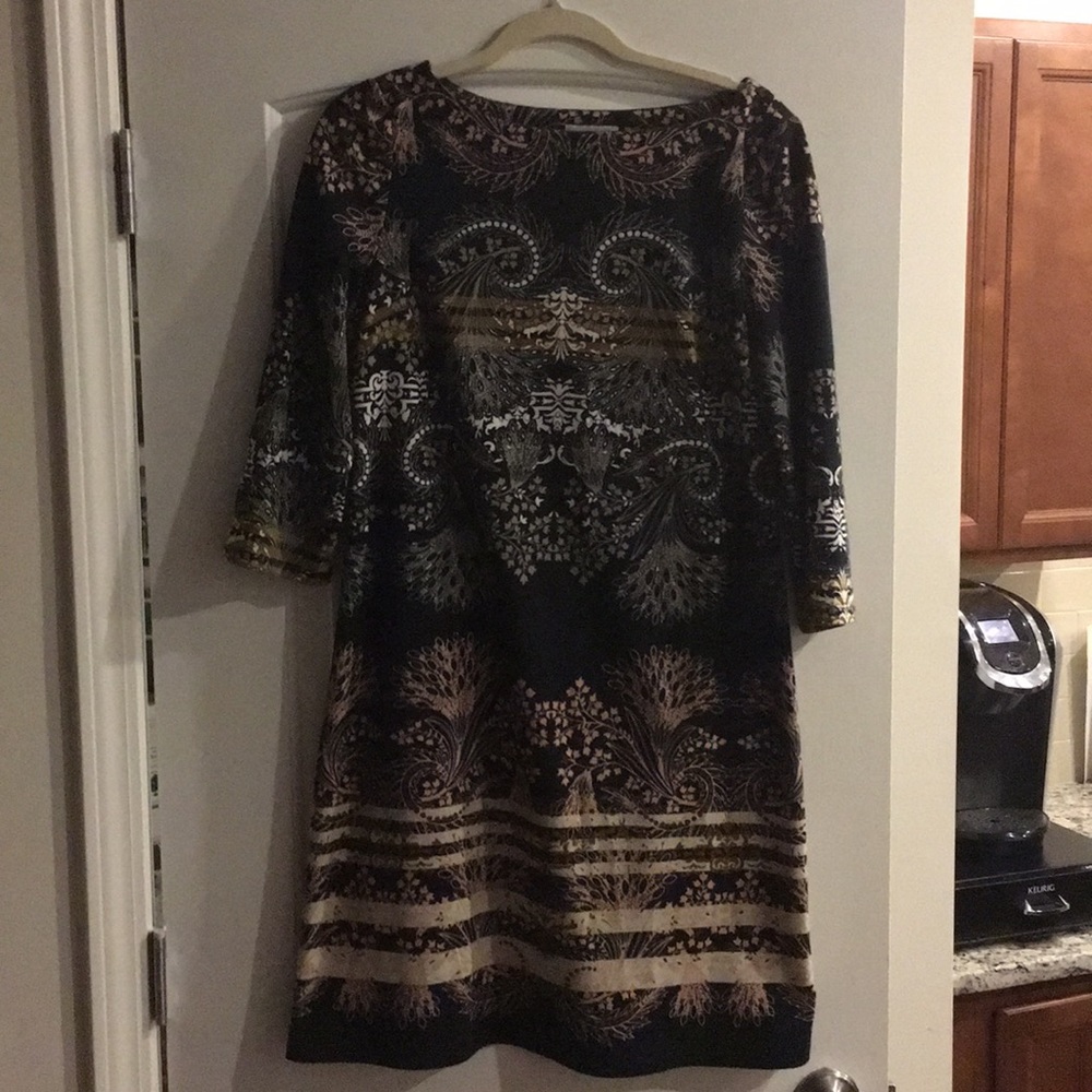 Printed casual a-line dress.